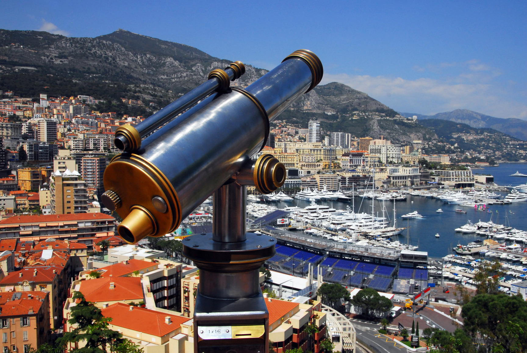 UK Pension Transfer Monaco – QROP or SIPP?